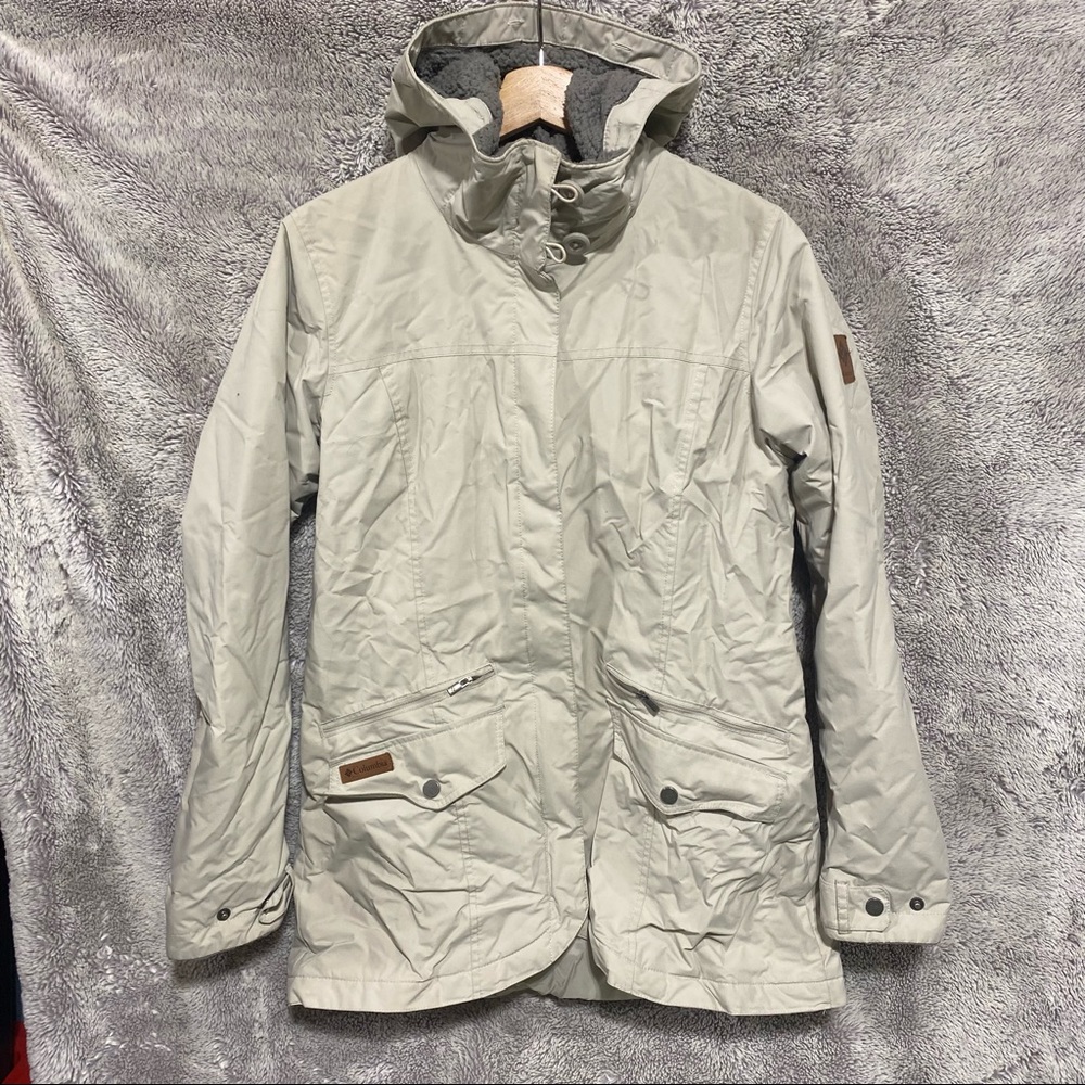 Columbia's Women Jacket